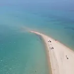πολυτελές Mesimérion